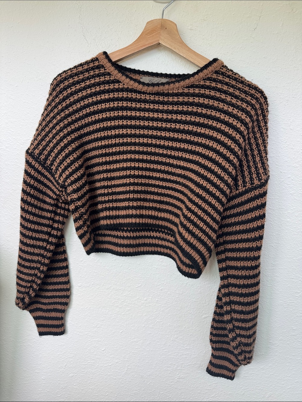 Gil S Striped Cropped Puff Long Sleeve Sweater Top in Black & Tan Size S/M